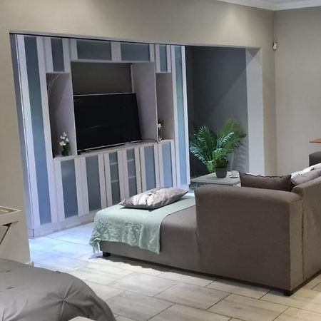 Bayswater Guest Rooms Bloemfontein Luaran gambar
