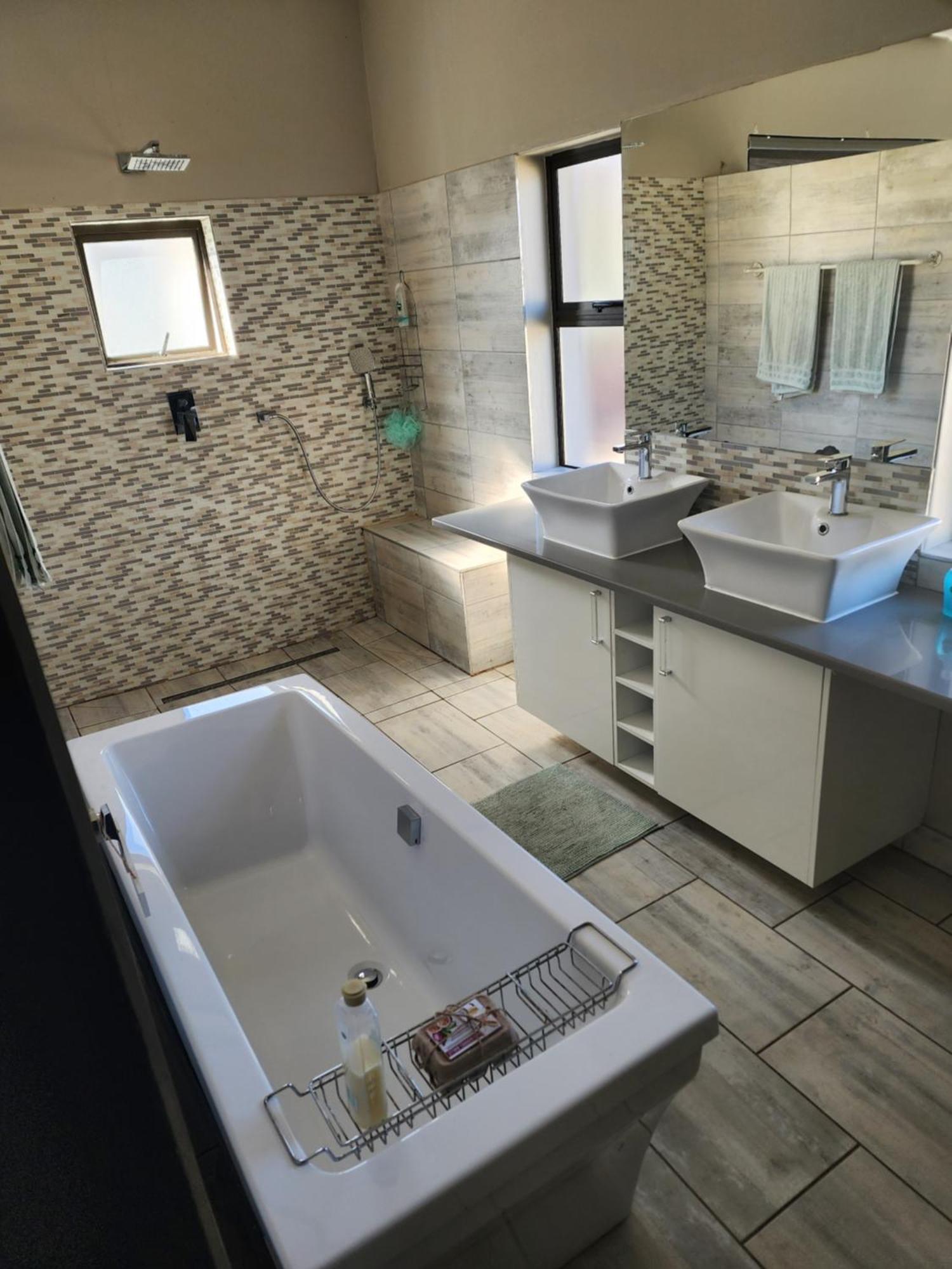 Bayswater Guest Rooms Bloemfontein Bilik gambar